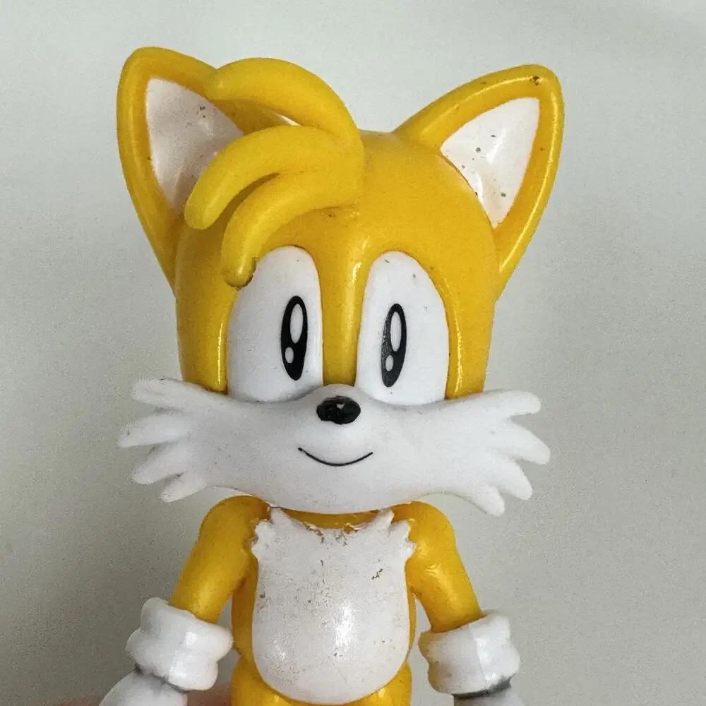 2 SEGA Jakks Sonic The Hedgehog Knuckles Tails Action Figure 2.5